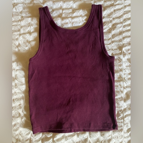 Sunday Best Aritzia ribbed tank top - Picture 2 of 2
